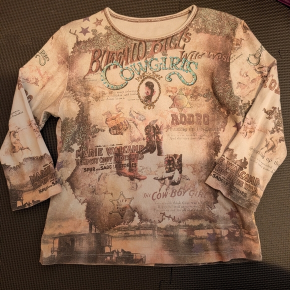 Studio West Tops - Vintage Y2K 2000s Studio Gem Wild West Grunge Shirt